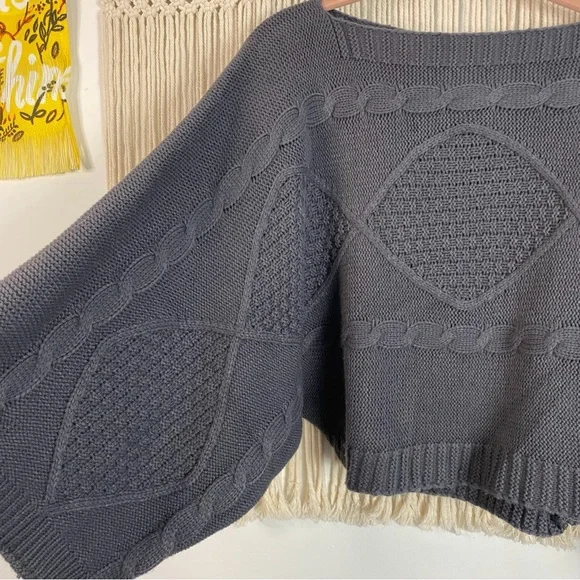 Venus Cable Knit Dolman Sleeve Short Sweater Size XS - Picture 7 of 12